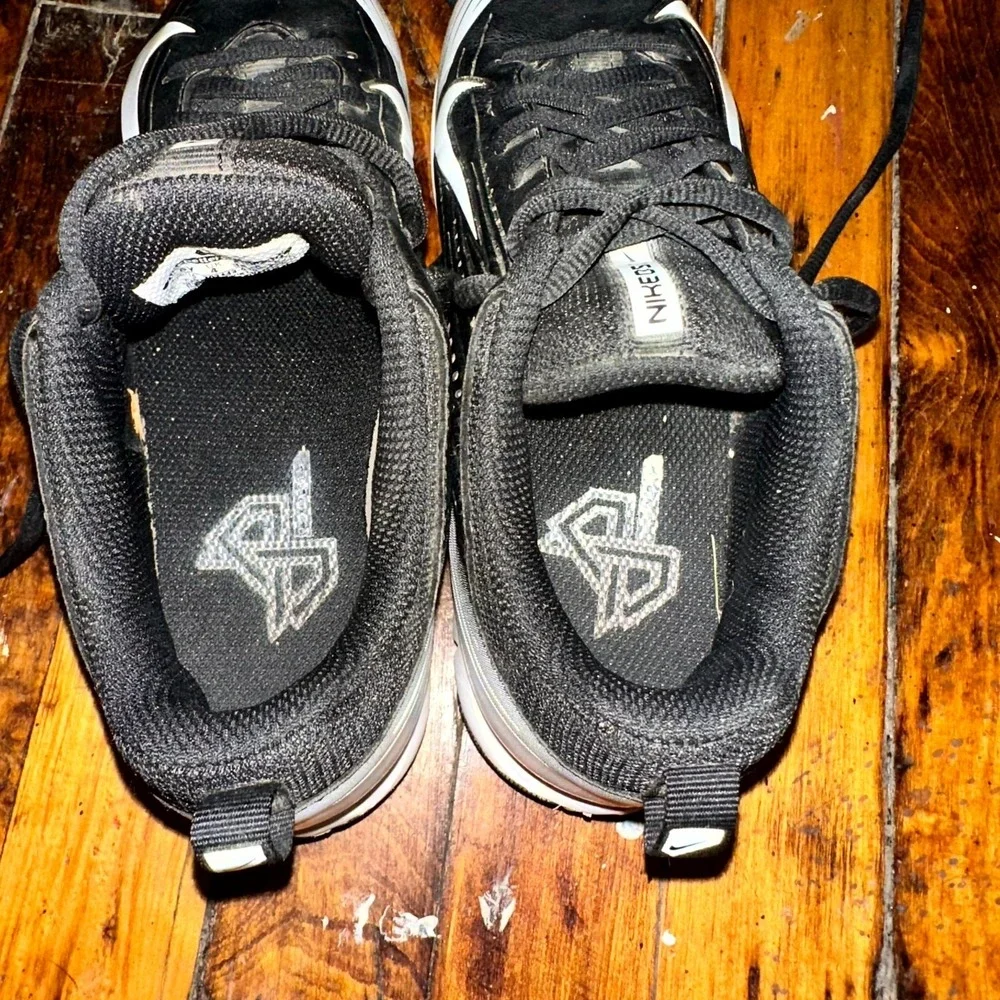 Nike Vapor Keystone 2 Low Cleats Boys Size 4.5‎ Black White Baseball Shoes
